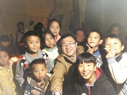 云南西畴县西洒镇瓦厂村第一书记巩宸宇：博士驻村，从一件件小事做起